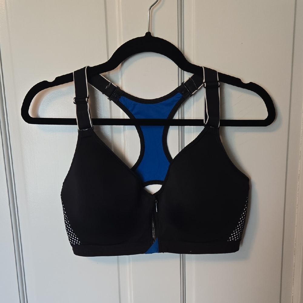 Maidenform Black and Blue Sports Bra with Racerback Design